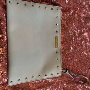 New York and Co. wristlet